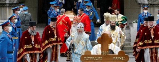 Telo preminulog patrijarha preneto u Sabornu crkvu