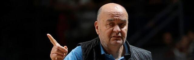 Vujošević opravdao školski izostanak devojčici (FOTO)