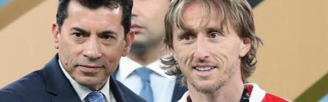 Hrvati u transu, desilo se i to čudo! Luka Modrić prvi put u istoriji podigao pehar!