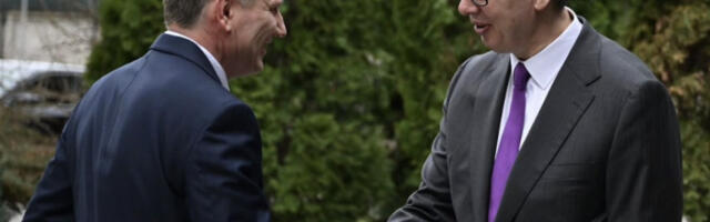 Вучић са руским министром о питањима од стратешког значаја за енергетску стабилност Србије