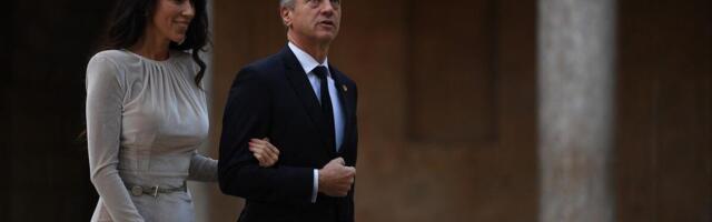 SLOVENAČKI PREMIJER LJUBI 20 GODINA MLAĐU LEPOTICU: Tina pokrala sve poglede na izborima, evo ko je ona! (FOTO)