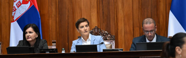 Председница парламента није штедела Лазовића: Посланику опозиције очитана лекција