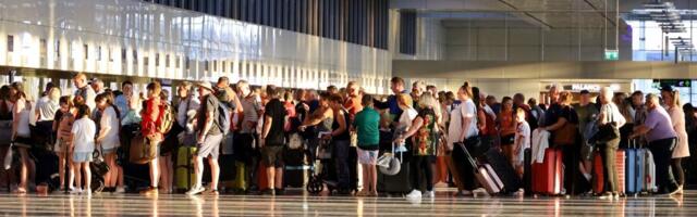 Srbi, ostajte ovde! Na aerodromima vlada haos zbog EES - Ljudi satima čekaju i propuštaju avione