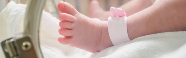 Još jedna napuštena beba: Pronađeno dete u Kikindi sa vidnim povredama na glavi i telu