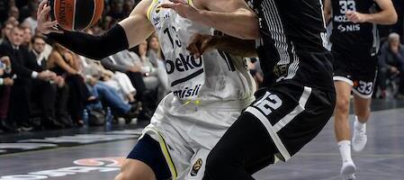 HEROJ FENERBAHČEA NAKON TRIJUMFA U ARENI: U ovakvoj atmosferi nije potrebna dodatna motivacija...