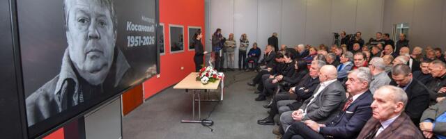 Fudbalski svet se oprostio od Kosanovića: Emotivne reči Tanjge, na komemoraciji čelnici Zvezde, Voše, FSS...