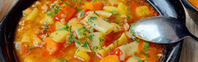 Majstorski ručak bez kapi ulja zbog kog kreće voda na usta: Za sat vremena dobićete jelo kojem niko ne nalazi manu