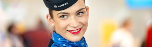 Stjuardesa otkrila zašto nose crveni karmin: Nema veze sa estetikom i lepotom!