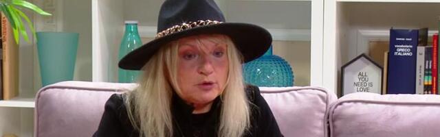 POTOPLJEN BROD NA KOM ŽIVI VESNA DE VINČA! Jedva se dokopala kopna! (VIDEO)