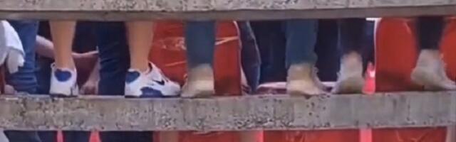 BRUKA Tribine u Ivanjici samo što nisu propale (VIDEO)