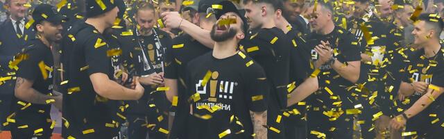 Kakva scena ispred Arene! Vašington na srpskom vodi navijanje, “grobari” u transu