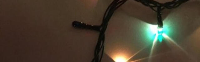 Novogodišnje lampice mogu biti kobne ako ovo ne uradite pravilno: Niste ni svesni rizika, električar sve objasnio