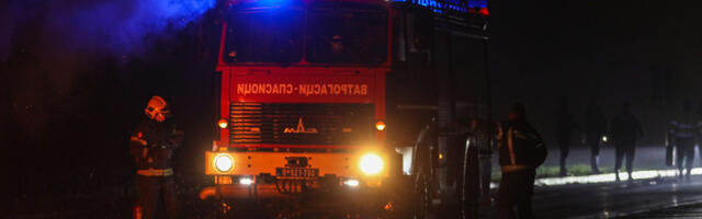 Požar u stanu na Medaku: Vatra buknula oko ponoći, zgrada evakuisana zbog dima