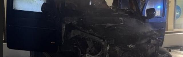 Prvi rezultati istrage posle paljenja auta Bake Praseta: Požar podmetnut?!