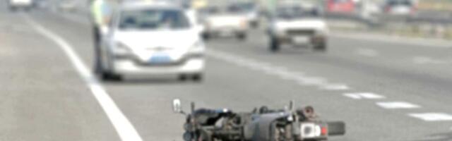 Sudar auta i dva motora: Poginuo motociklista