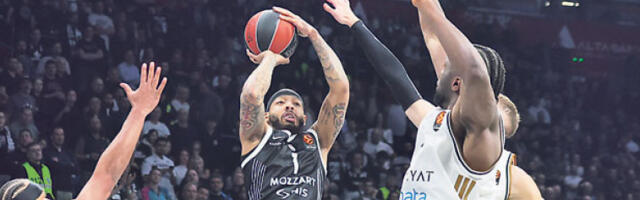 У режији Карлика Џоунса