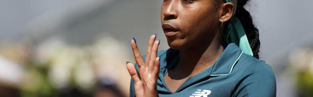 Jezive scene u Madridu - Koko Gof povraćala na terenu usred meča (VIDEO/FOTO)