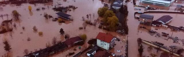 Apokaliptične scene Sarajeva: Sve je potopljeno, a kiša i dalje pada