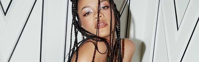 Rihanna objavila slike u seksi vešu