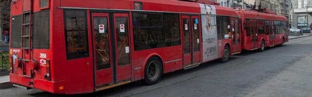 Sudar trolejbusa, sve stoji: Kolaps u Makenzijevoj