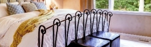 Posle seksa objašnjava plavuša mladiću...