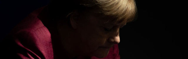 MERKELOVA: Ako mere budu uspešne, decembar će biti podnošljiv