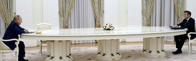 Ко ће у име ЕУ пр­ви да окрене Путинов број