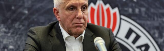 Željko Obradović uslikan na mestu koje je rezervisano za crveno-bele! /FOTO/