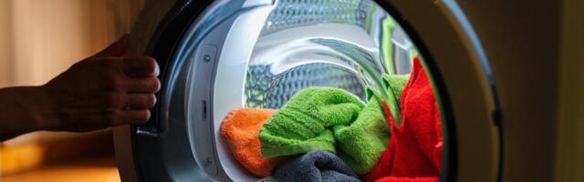 Veš vam iz mašine izlazi smrdljiv? Proverite odmah ovaj deo, skupljač je bakterija i prljavštine