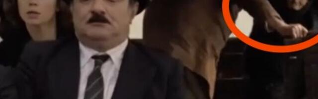 Misterija poslednjeg putnika u filmu "Ko to tamo peva": Baba sa zadnjeg sedišta je svako malo nestajala, a evo ko je ona