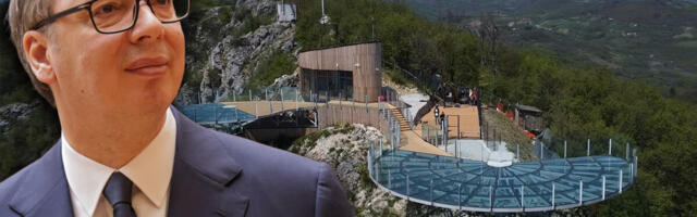 PREDSEDNIK VUČIĆ TAČNO U PODNE NA KABLARU! Na otvaranju staklenog vidikovca, čudesne turističke atrakcije, s koje puca fantastičan pogled na čačanski kraj! FOTO
