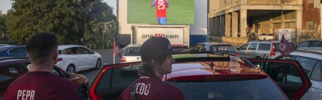 Foto priča iz Praga: Drajv-in tribina