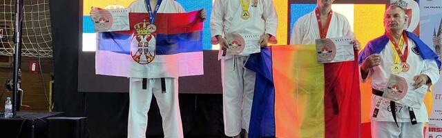 Goran Samolovac osvojio tri medalje na Evropskom tradicionalnom karate šampionatu