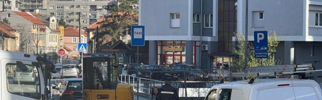 Deo potrošača na Aleksića mostu bez grejanja zbog prespajanja na novi toplovod