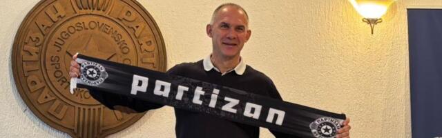 Albert Nađ promovisan u Humskoj! /VIDEO/