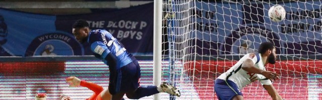 Mučio se Totenhem, ali izbegao blamažu: Murinjo morao da posegne za najboljima (VIDEO)