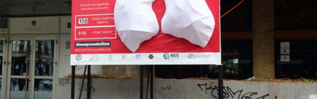 Aktivisti postavili bilbord s pamučnim plućima: Za koliko dana će pocrneti
