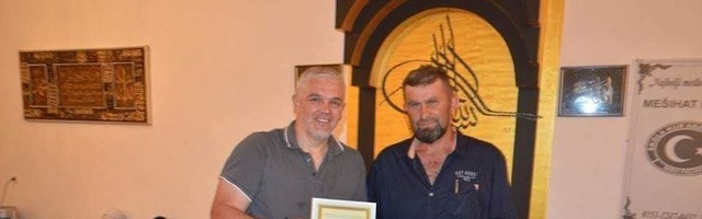 Gnusni pucanj u humanost i slobodu govora