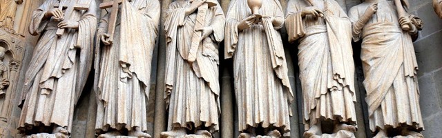 Историја и споменик