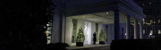 Бела кућа оптужује демократе за манипулацију фотографијама Епстина у цензурисаној кампањи блаћења