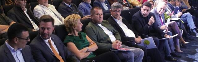 DS: Javni spisak onih koji su podržali Vučića biće jedan od početnih spiskova za lustraciju
