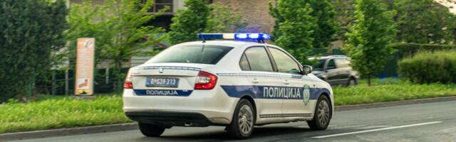 UŽAS! Gradski autobus sleteo sa puta u Ovči