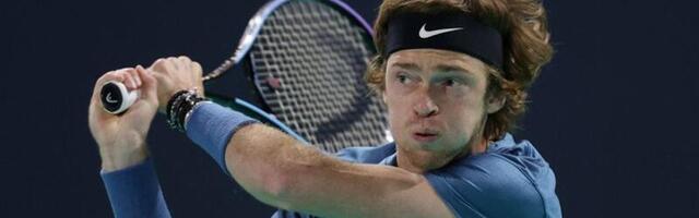 Zaraza krenula iz Abu Dabija: Posle Nadala koronu imaju Šapovalov i Rubljov