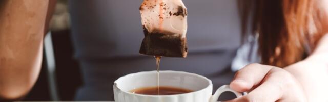 Stavila je kesicu čaja u frižider i rešila problem koji mnoge muči