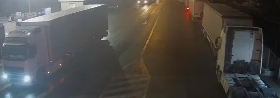 Teretnjaci na dva izlaza iz zemlje čekaju satima, za ostale kategorije vozila nema zadržavanja