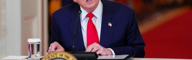 Трамп: Не искључујем преузимање иранске нафте као у Венецуели