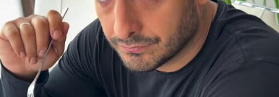 HIT-REAKCIJA DARKA LAZIĆ: Kaća mu poslužila OVO posno jelo na Veliki petak, izraz lica rekao sve!