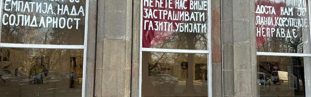 Protest studenata Akademije umetnosti u sredu ispred Galerije: "Srećan vam predstojeći Dan Akademije"