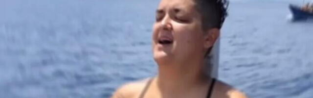 PRIZOR KOJI SE RETKO VIĐA! Marija Šerifović se skinula u bikini: Evo ko joj pravi društvo na moru: Život je lep!