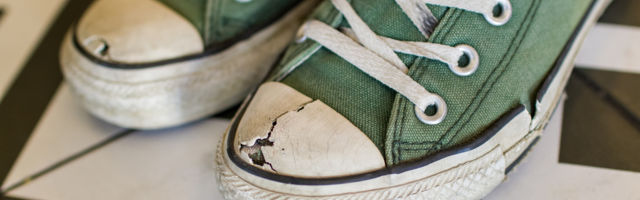 Mladi između ulica i političara